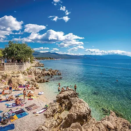Casa vacanze Beautiful In With Wifi Povile